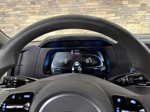 Used 2024 Hyundai Elantra SE image 15