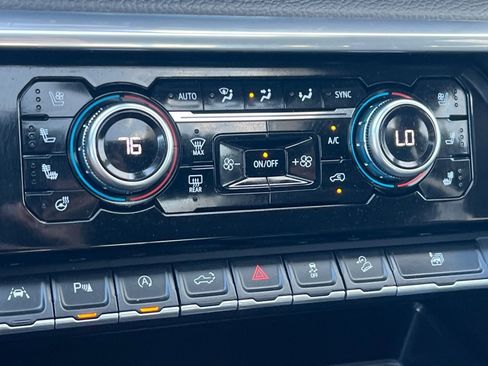 Used 2023 GMC Sierra 1500 Denali image 17