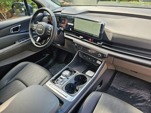 New 2026 Kia Carnival EX image 31