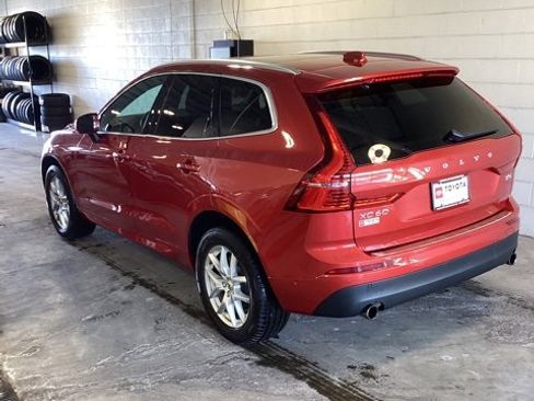 Used 2018 Volvo XC60 T5 Momentum w/ Advanced Package image 6