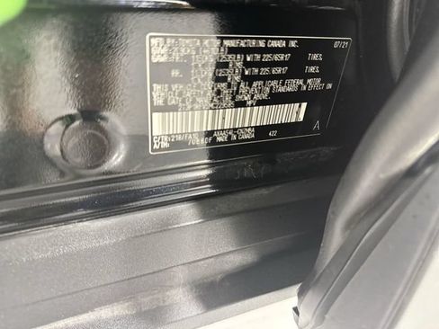 Used 2021 Toyota RAV4 XLE AWD/4WD image 35