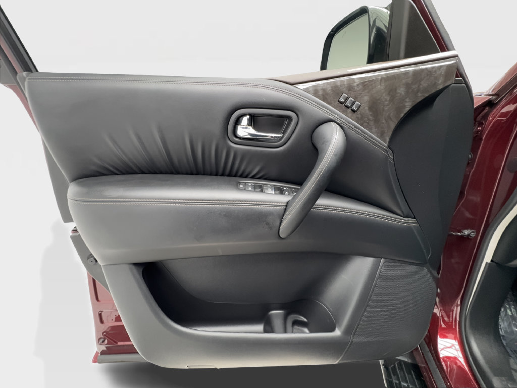 Used 2022 Nissan Armada Platinum w/ Captain's Chairs Package RWD image 26
