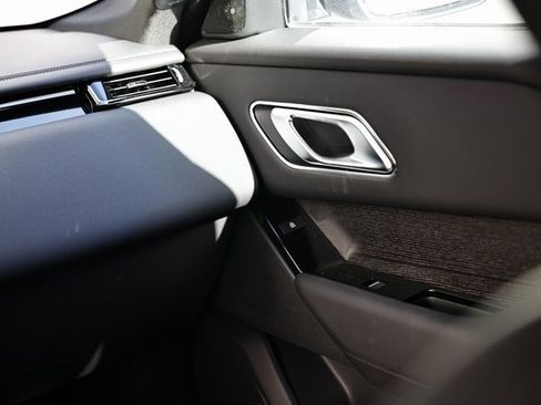 New 2026 Land Rover Range Rover Velar Dynamic SE image 34