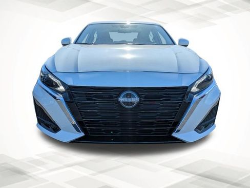 New 2025 Nissan Altima 2.5 SV w/ SV Special Edition Package image 9
