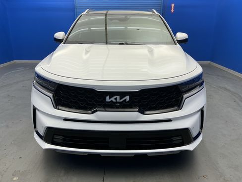 Used 2022 Kia Sorento SX Prestige w/ Panoramic Sunroof Package AWD/4WD image 3