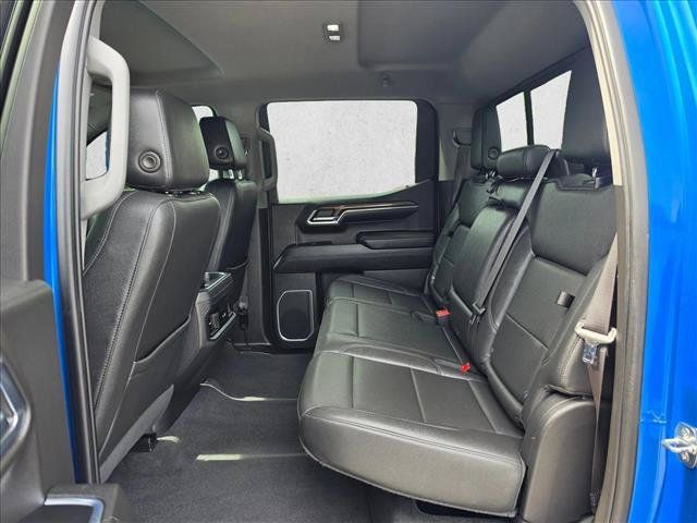 Used 2022 Chevrolet Silverado 1500 RST w/ Convenience Package II AWD/4WD image 16