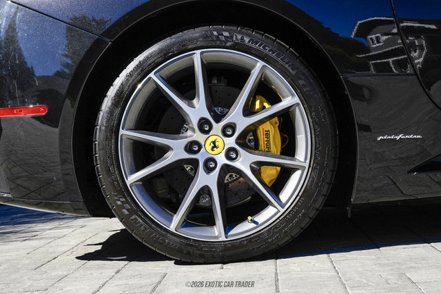 Used 2013 Ferrari California RWD image 75