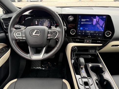 Used 2024 Lexus NX 250 FWD image 26