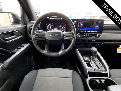 Used 2024 Chevrolet Colorado Trail Boss w/ LPO, Dark Essentials Package image 9