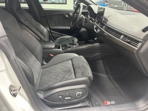 Used 2024 Audi S5 Premium Plus image 17