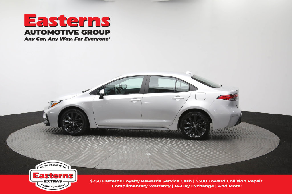 Used 2025 Toyota Corolla SE FWD image 62