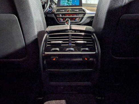 Used 2018 BMW 530i xDrive image 43