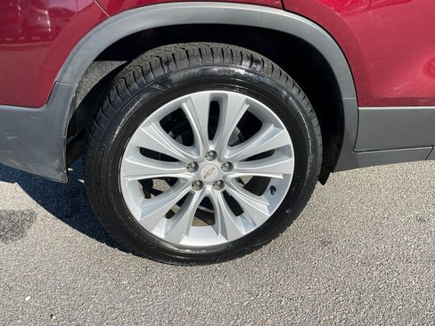 Used 2017 Chevrolet Trax Premier image 11