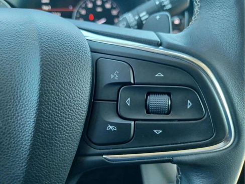 Used 2023 Buick Envision AWD Avenir image 22