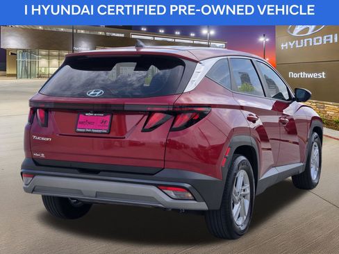 Certified 2025 Hyundai Tucson SE image 6