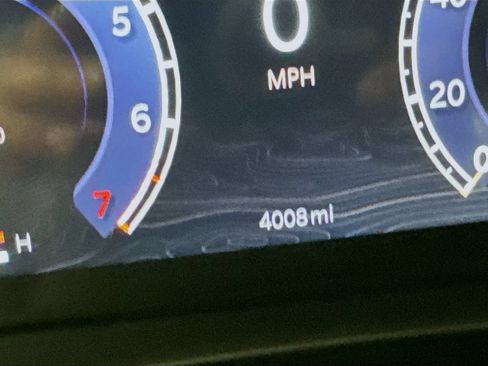 Certified 2025 Jeep Grand Cherokee Altitude AWD/4WD image 16