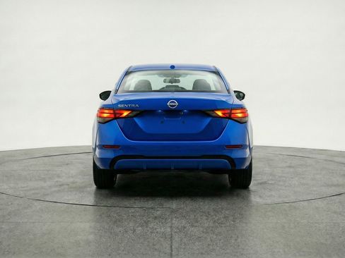 Used 2025 Nissan Sentra SV image 7