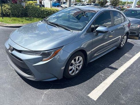 Certified 2025 Toyota Corolla LE FWD image 1