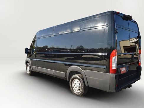 Used 2021 RAM ProMaster 3500 w/ Premium Appearance Group image 4