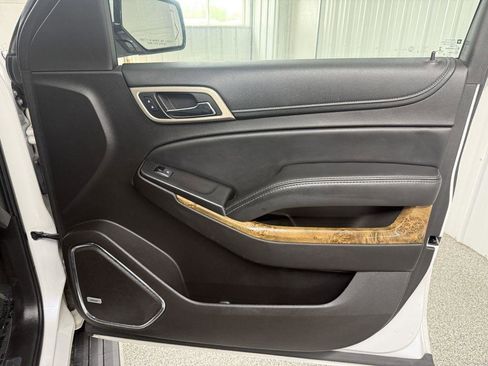 Used 2016 GMC Yukon XL Denali AWD/4WD image 46