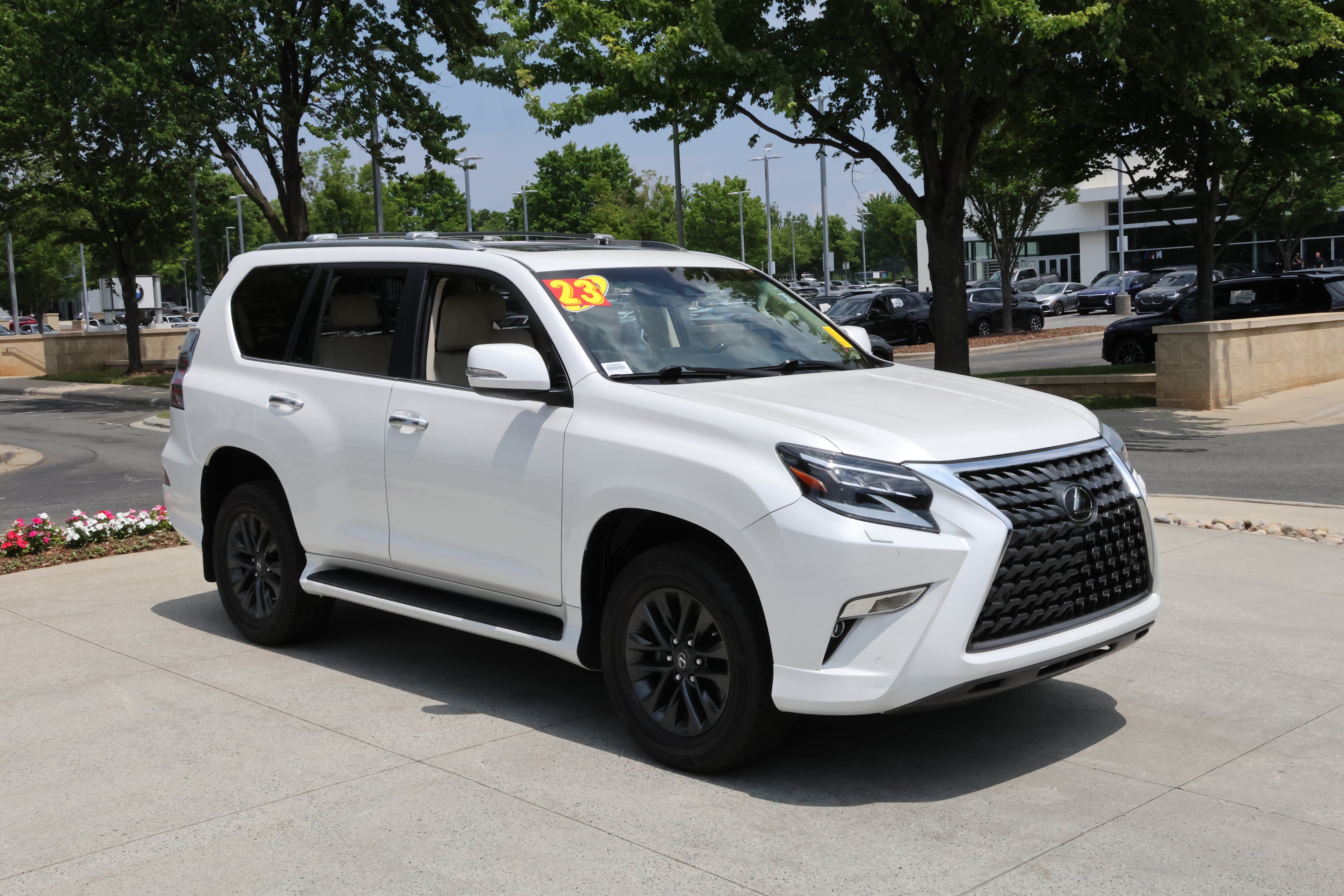 Used 2023 Lexus GX 460 Premium AWD/4WD image 2
