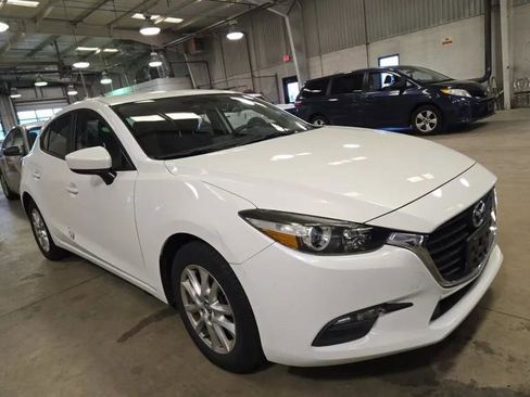Used 2017 MAZDA MAZDA3 Sport image 2