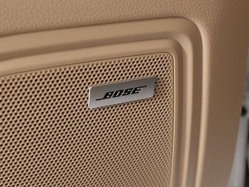 Used 2025 Porsche Macan image 31