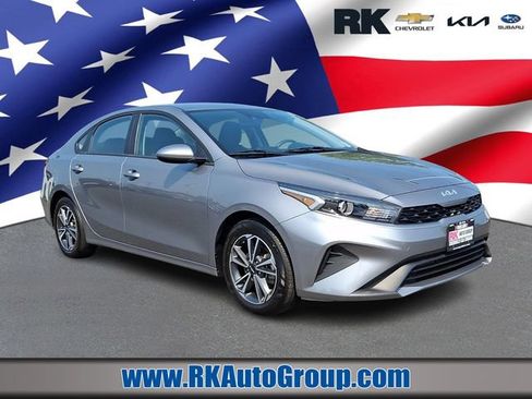 Certified 2023 Kia Forte LXS FWD image 1