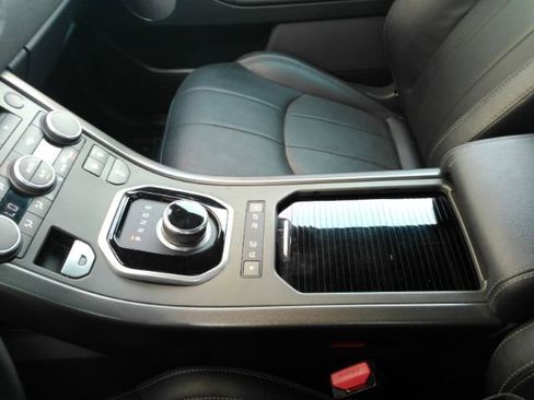 Used 2018 Land Rover Range Rover Evoque SE Dynamic image 42