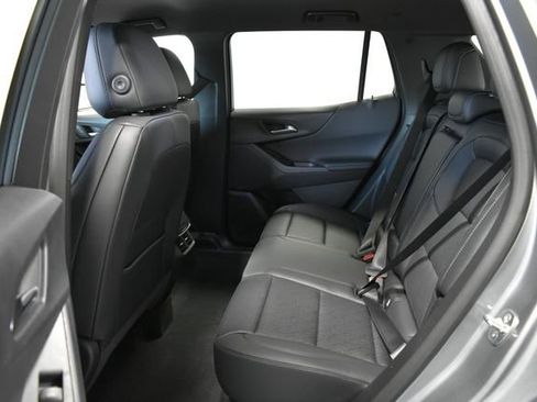 New 2026 Chevrolet Equinox LT w/ Convenience Package II FWD image 29