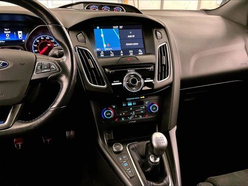 Used 2018 Ford Focus RS image 6