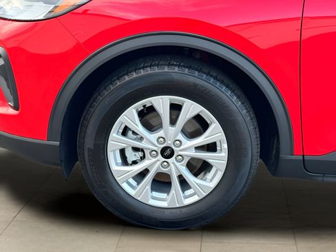 Used 2024 Ford Escape Active w/ Cold Weather Package FWD image 37