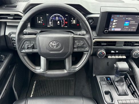 Used 2025 Toyota Tacoma SR image 12