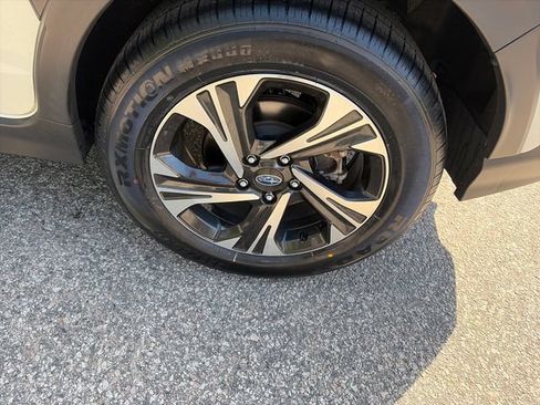 Certified 2024 Subaru Crosstrek 2.0i Premium AWD/4WD image 14