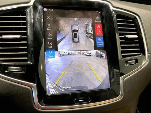 Certified 2025 Volvo XC90 T8 Ultra w/ Protection Package Premier AWD/4WD image 24