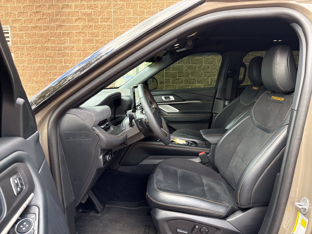 Used 2026 Ford Explorer Tremor w/ Tremor Ultimate Package AWD/4WD image 11