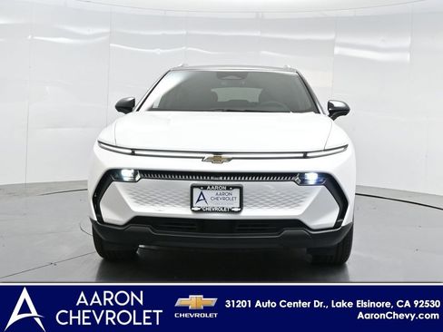 New 2026 Chevrolet Equinox EV LT image 30