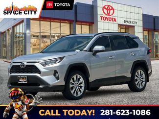 Used 2021 Toyota RAV4 XLE Premium FWD video 1