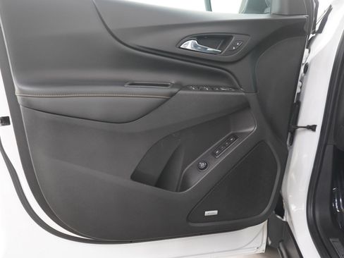 Used 2021 Chevrolet Equinox Premier AWD/4WD image 19