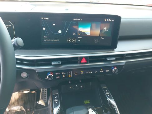 New 2026 Kia Sorento SX image 22