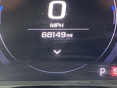 Used 2020 Chevrolet Camaro SS image 32