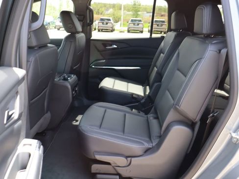 New 2026 Chevrolet Traverse LT AWD/4WD image 41