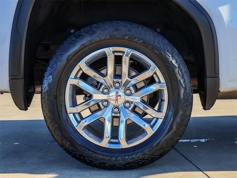 Certified 2024 GMC Sierra 1500 SLT w/ SLT Convenience Package image 9