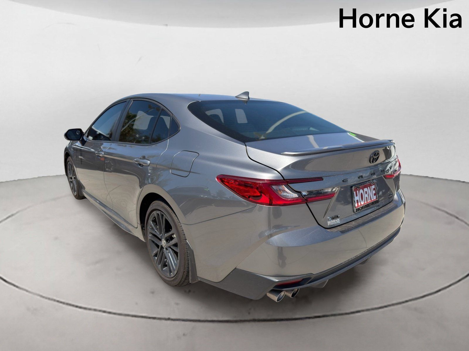 Used 2025 Toyota Camry SE w/ Convenience Package FWD image 7