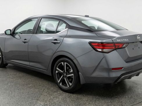 Used 2025 Nissan Sentra SV FWD image 6