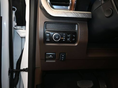 Used 2025 Ford F250 King Ranch AWD/4WD image 13