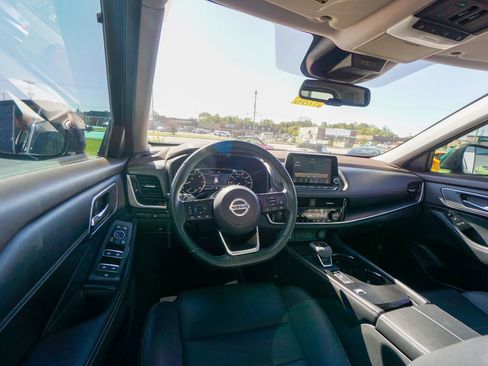 Used 2021 Nissan Rogue SL image 14