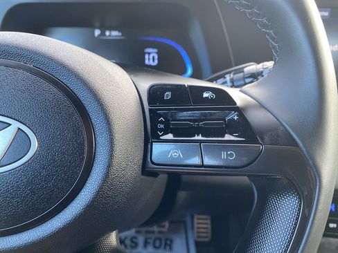 Certified 2025 Hyundai Elantra Sport image 20