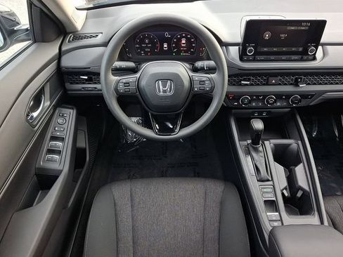 Certified 2025 Honda Accord SE image 11