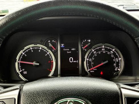 Used 2020 Toyota 4Runner Limited AWD/4WD image 14